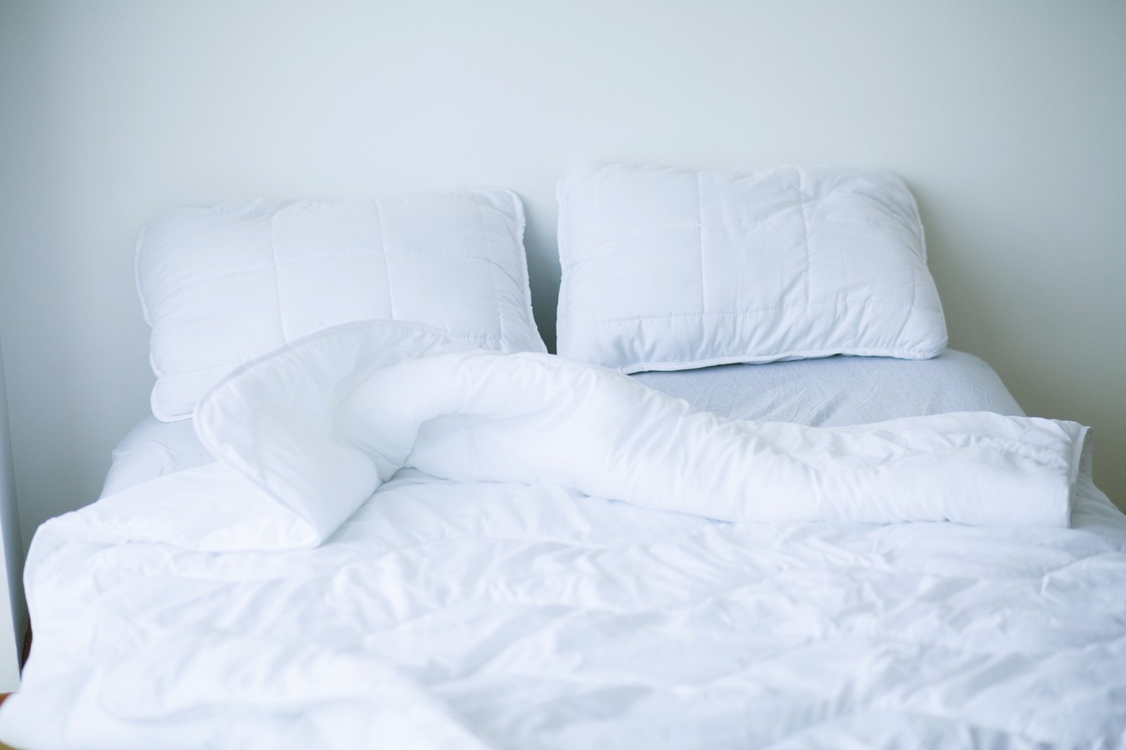 Kühlkissen im Schlafzimmer für heiße Nächte