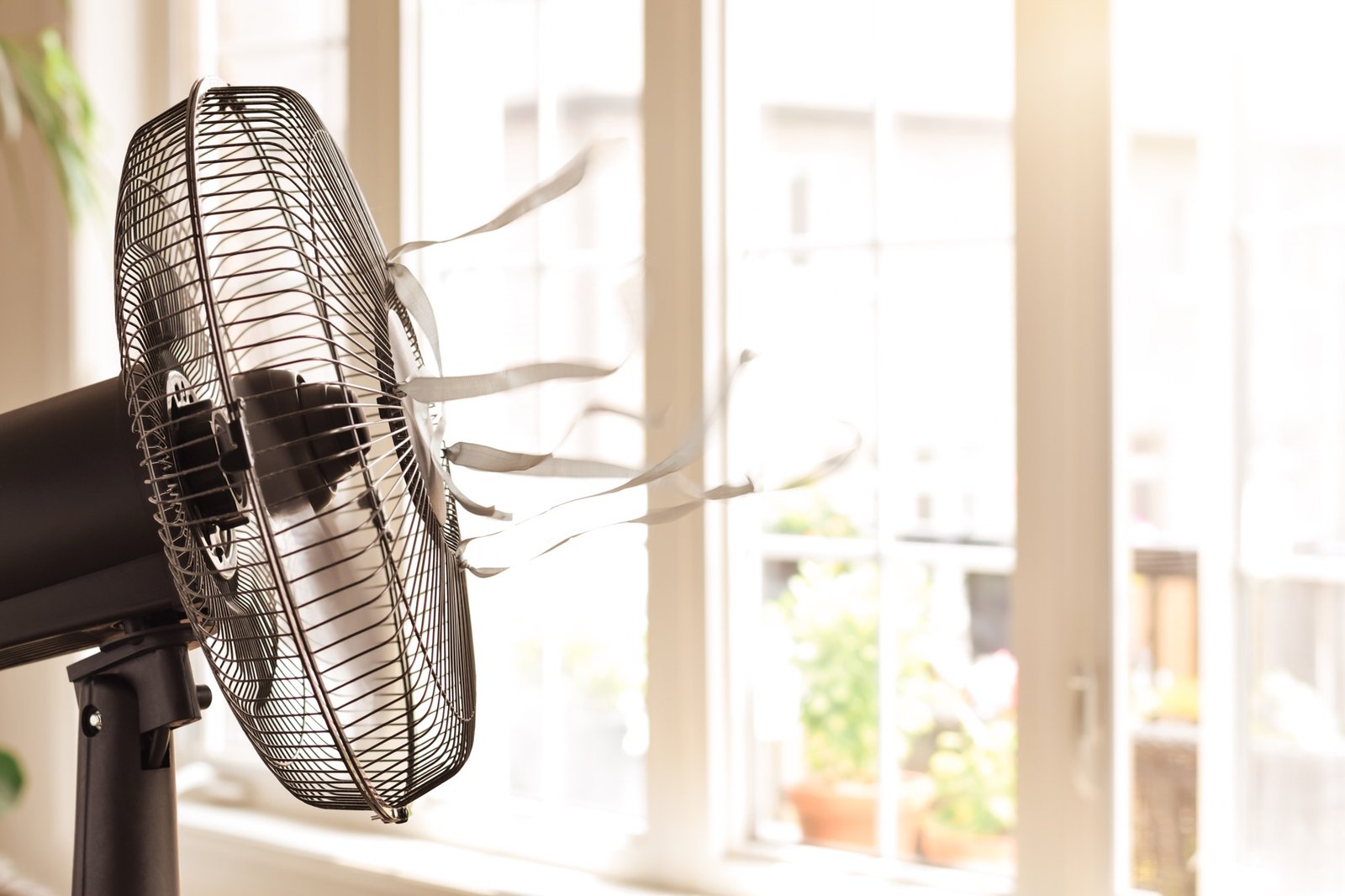 Zu warmes Zimmer – Tipps zum Abkühlen ohne Klimaanlage
